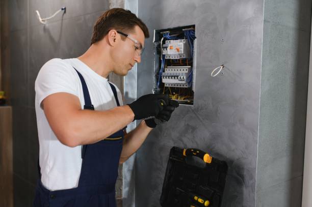 Best Electrical Contractors for Businesses  in Kewaunee, WI